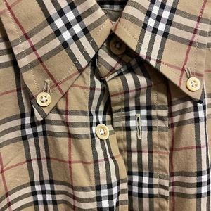 Long sleeve men’s Burberry dress shirt